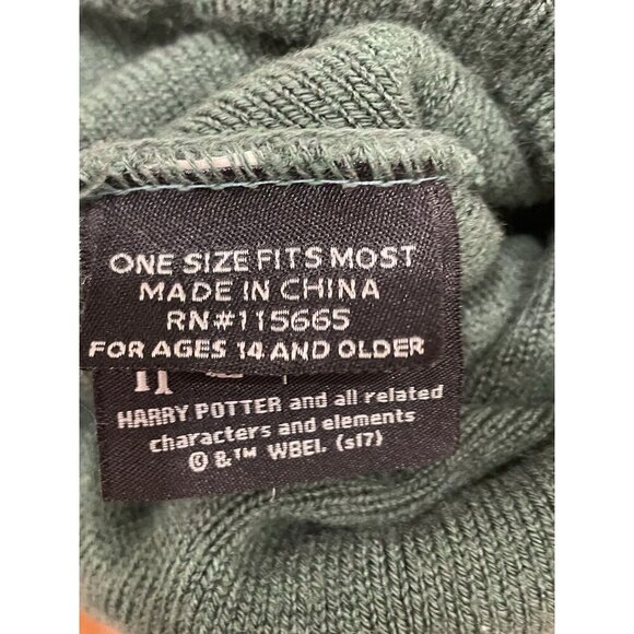 Slytherin Beanie Hat Harry‎ Potter Universal Studios Snake Green Winter Pom Pom - Picture 2 of 5